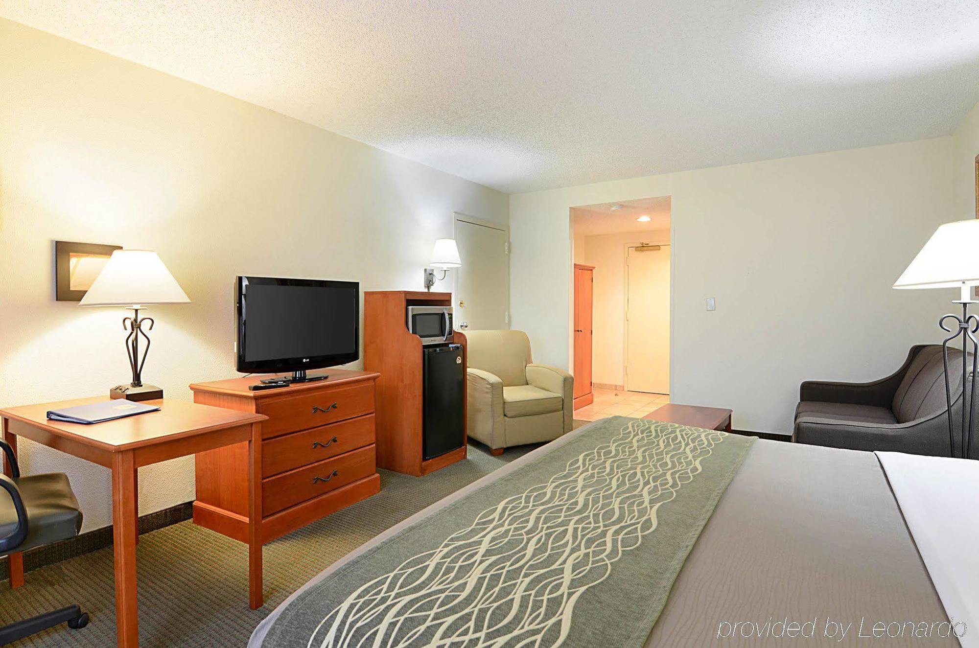 Fairfield Inn & Suites By Marriott Alexandria West/Mark Center Exterior foto